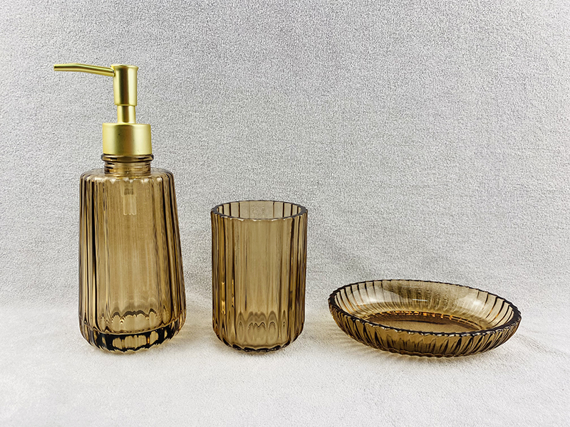 Brown Glass Bathroom Accrssory Set