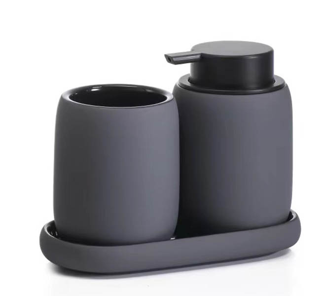 Black Columniform Ceramic Bathroom Accessory Set